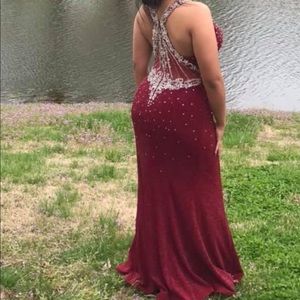 Selling dresses I don’t have any use for! This dress has only been worn once